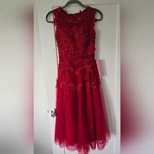 Ever Pretty Red Floral Lace Midi Dress